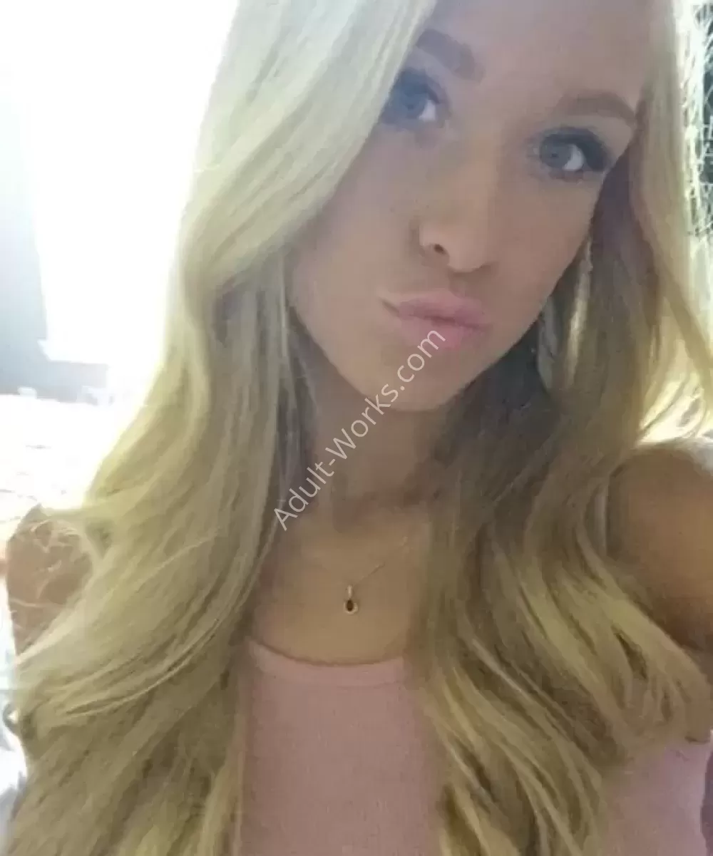 Pinky Bunny, Caucasico