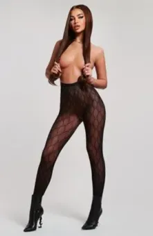 Celine Escortss, Kaukasisch