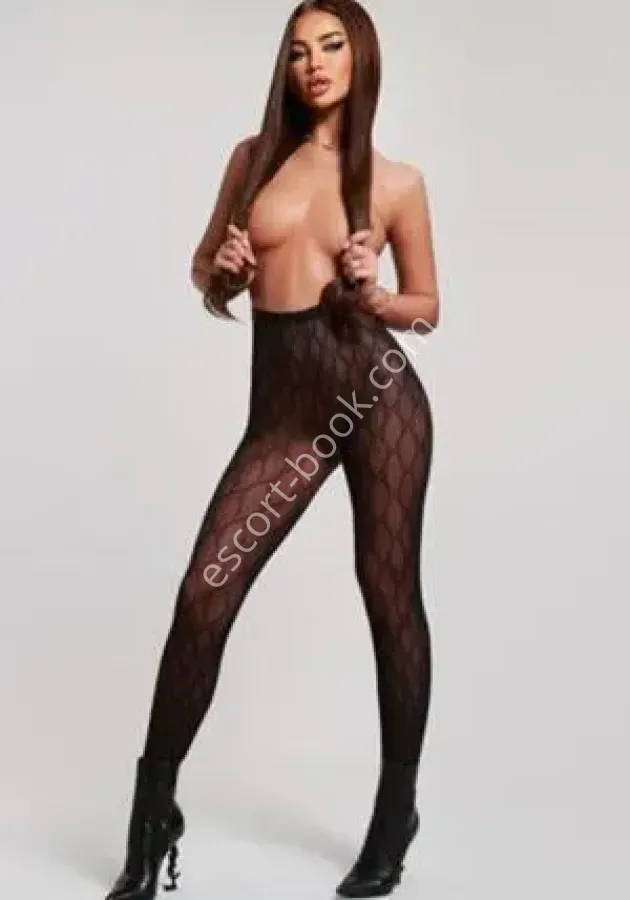 Celine Escortss, Caucasico