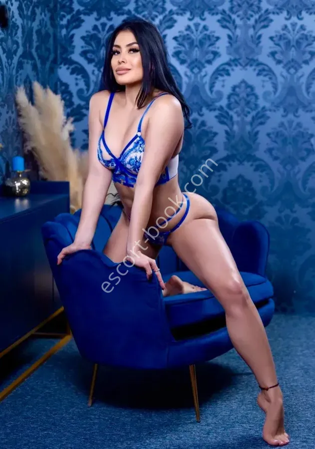 Valentina, Latina