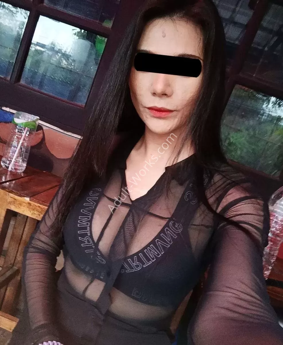 NadiaLB, Asiatique