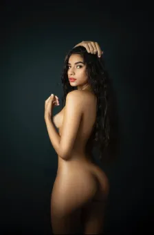 Ezora, Latina