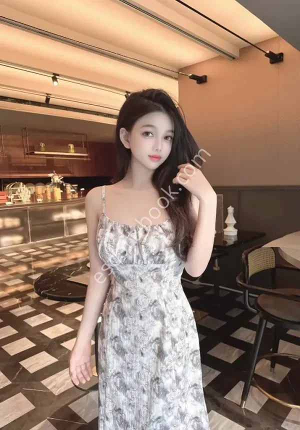 如月みきKisaragi Miki, Asian