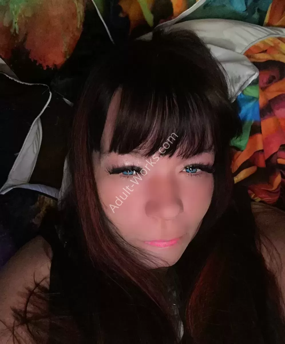 Ashleyann, Caucasien