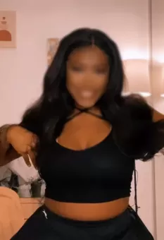 Courtney, Ebano