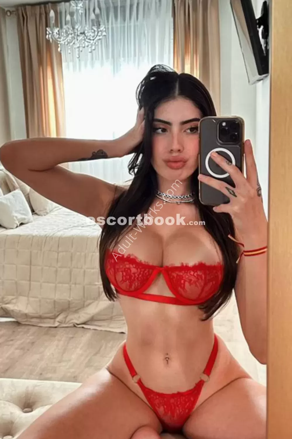 Paulina, Caucasien