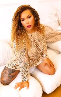 Jessy, Latin