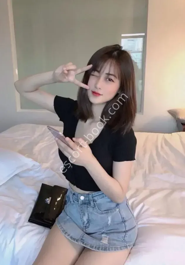 Ai Ting, Asian